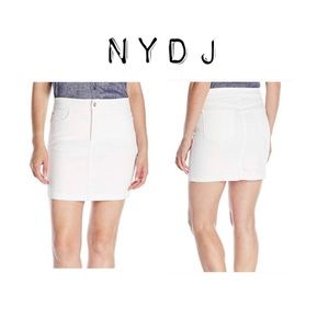 ☀️ 3/$25 NYDJ Emily White Denim Skirt